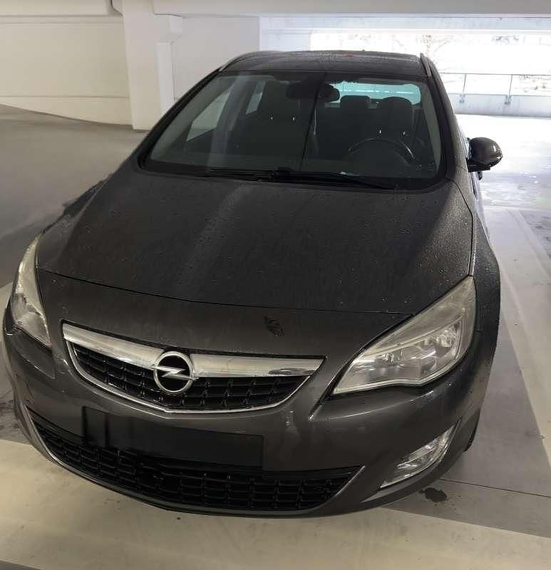 Usata Opel Astra Elegance 125 CV (91 kW) 2011 Station wagon