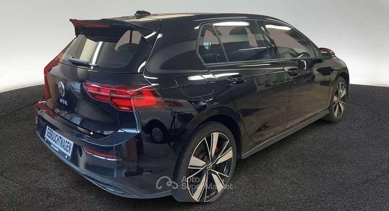 Usata VW Golf VIII GTE 150 CV (110 kW) 2022 Nero Berlina