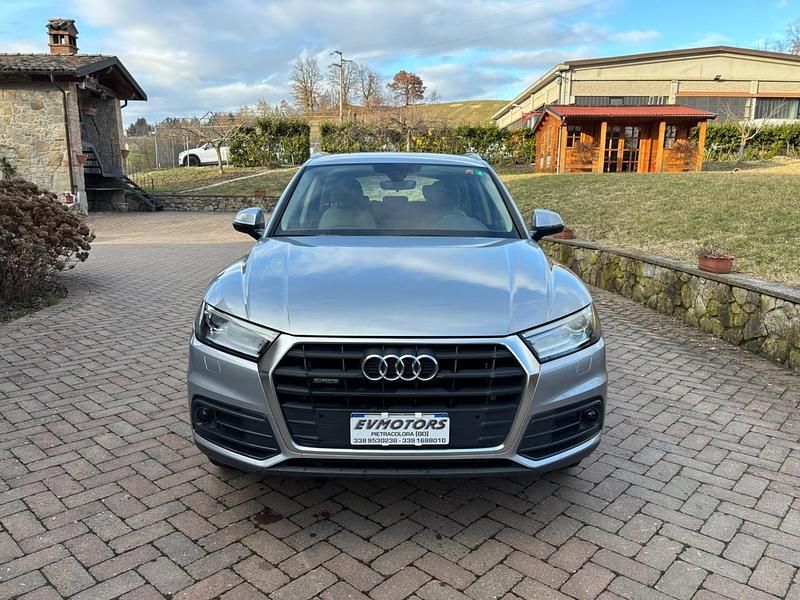 Usata Audi Q5 Business 190 CV (139 kW) 2019 Argento SUV