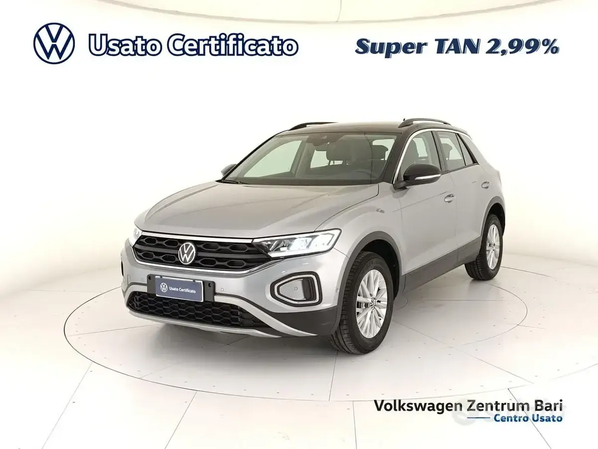 Usata VW T-Roc Life 116 CV (85 kW) 2025 Argento SUV