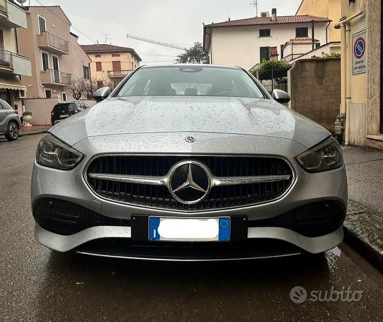 Usata Mercedes C200 163 CV (119 kW) 2022 Grigio Berlina