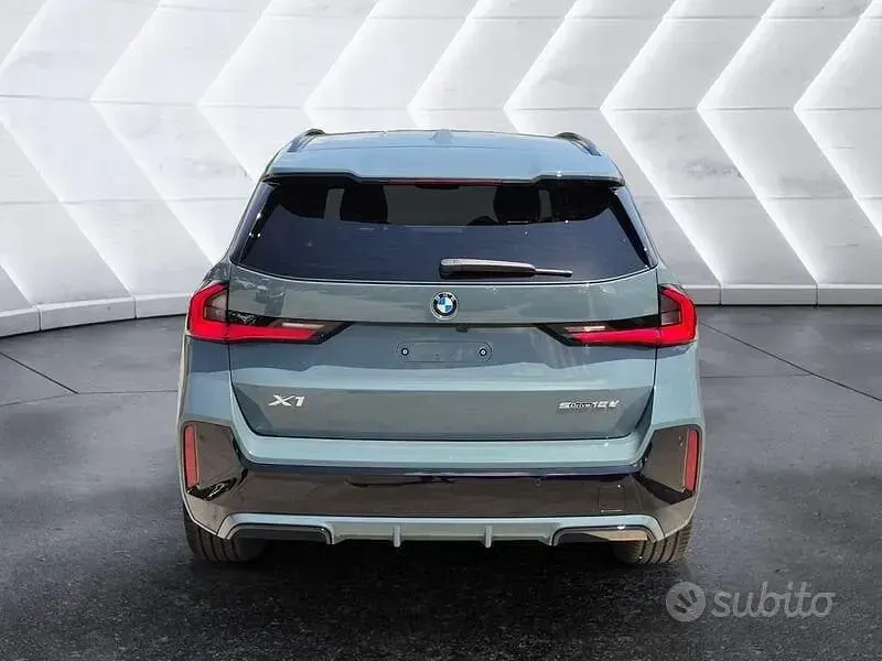 Nuova BMW X1 M Sport 150 CV (110 kW) 2026 Verde SUV
