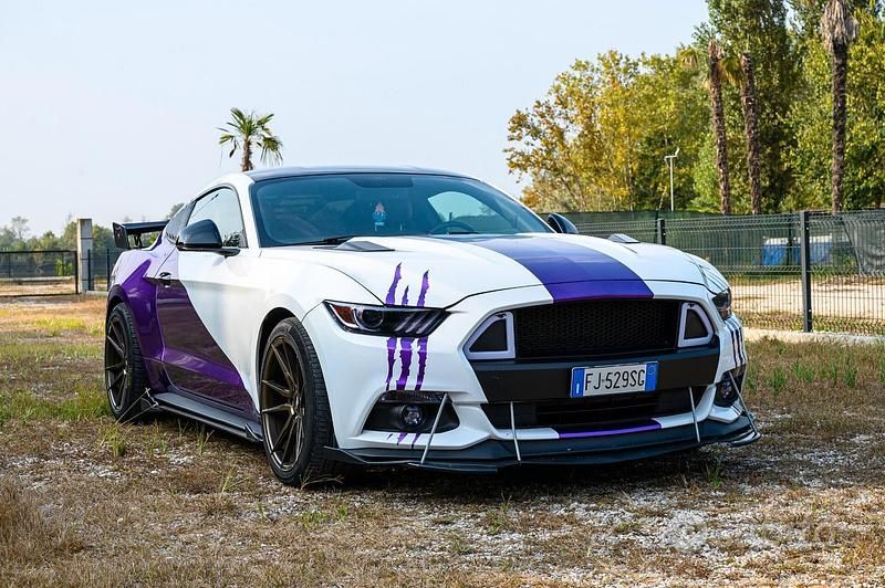 Usata Ford Mustang 317 CV (233 kW) 2016 Bianco Coupé