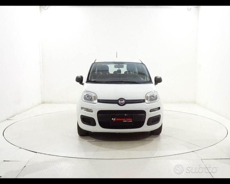 Bianco Usata 2018 Fiat Panda Easy Due volumi | 7900 € (Buon prezzo) - Immagine 1/2