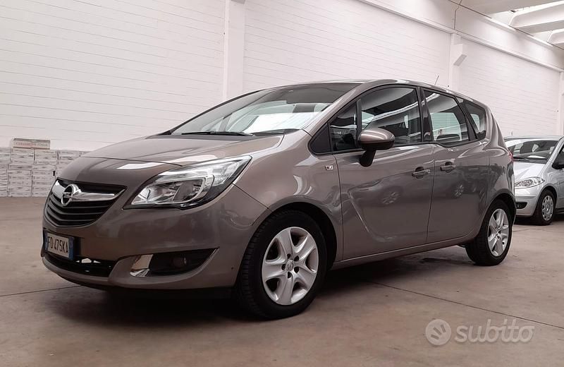 Usata Opel Meriva Cosmo 110 CV (80 kW) 2016 Grigio Monovolume