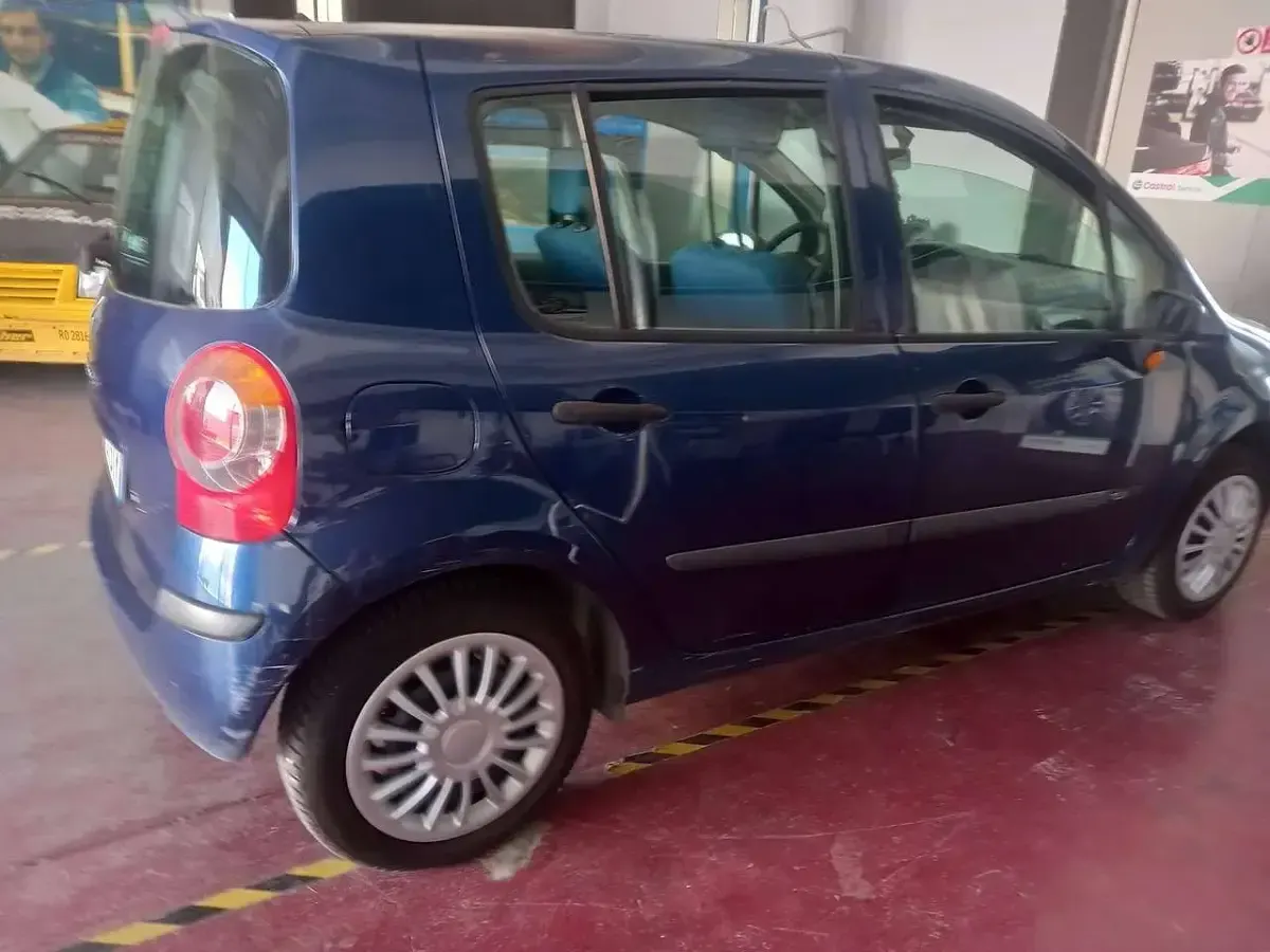 Usata Renault Modus Privilege 75 CV (55 kW) 2005 Blu/azzurro Monovolume