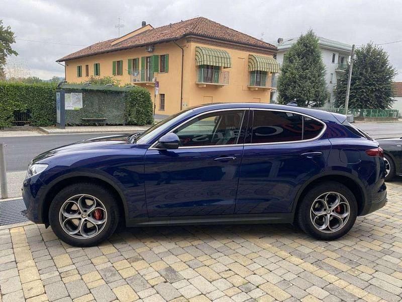Usata Alfa Romeo Stelvio Business 190 CV (139 kW) 2018 Blu SUV