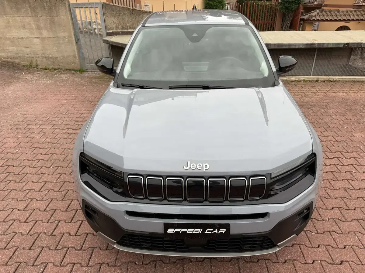 Nuova Jeep Avenger Summit 110 CV (80 kW) 2026 Grigio storm SUV