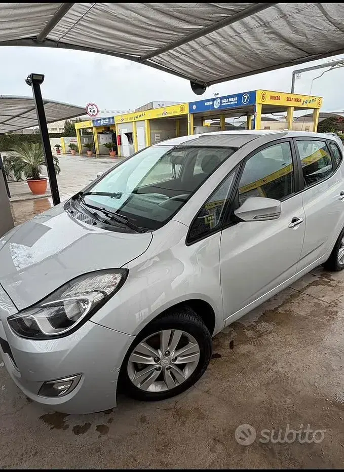 Usata Hyundai ix20 90 CV (66 kW) 2011 Grigio Utilitaria
