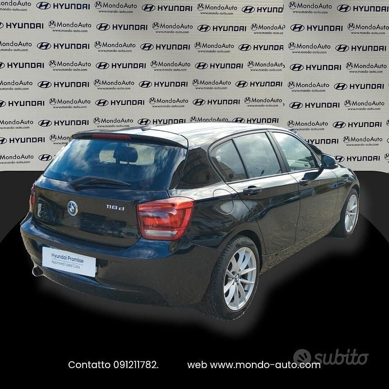 Usata BMW 118 143 CV (105 kW) 2011 Nero Utilitaria