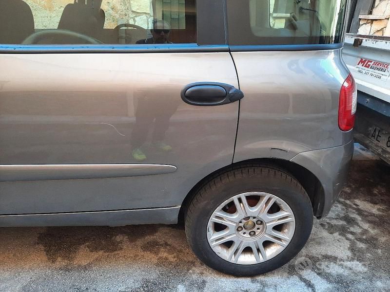 Usata Fiat Multipla 103 CV (75 kW) 2006 Monovolume