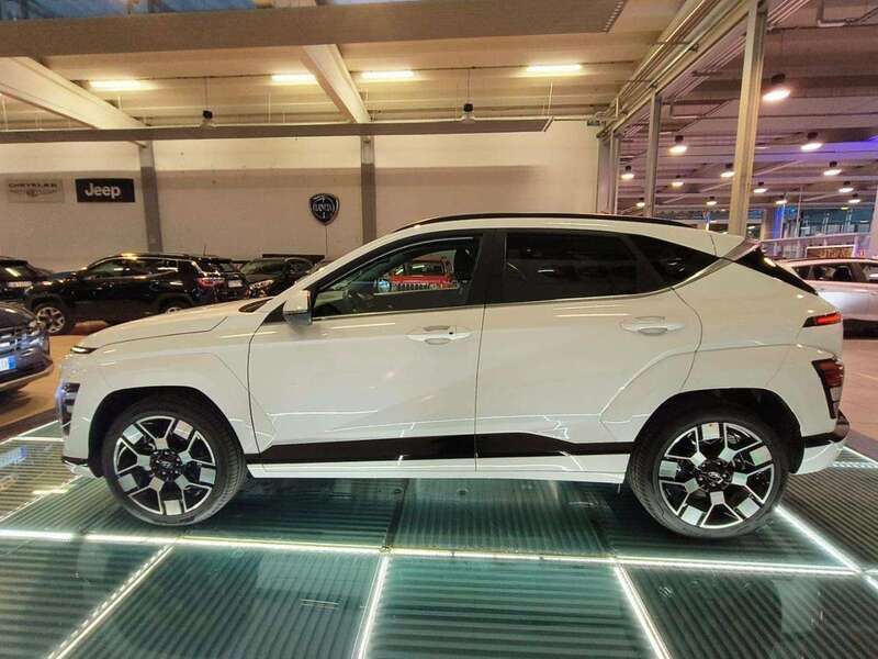 Usata Hyundai Kona 50 kW (68 CV) 2024 Bianco SUV