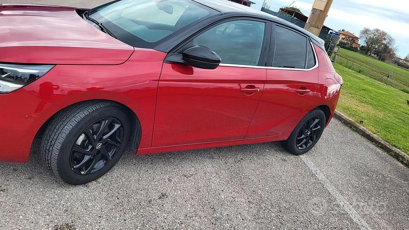 Usata Opel Corsa 102 CV (75 kW) 2023 Rosso Utilitaria