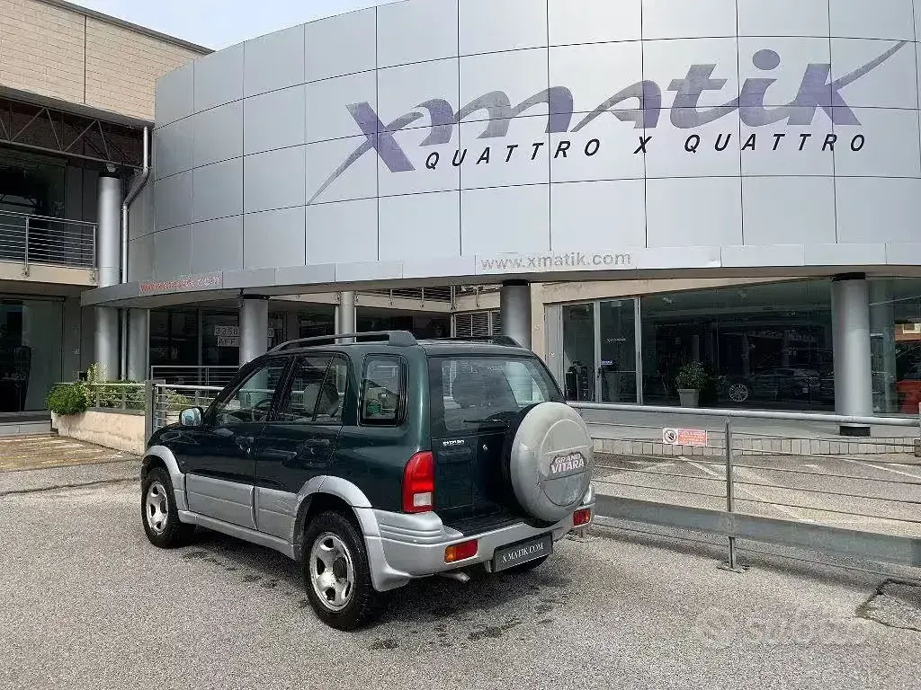 Usata Suzuki Grand Vitara 87 CV (63 kW) 2001 Verde SUV