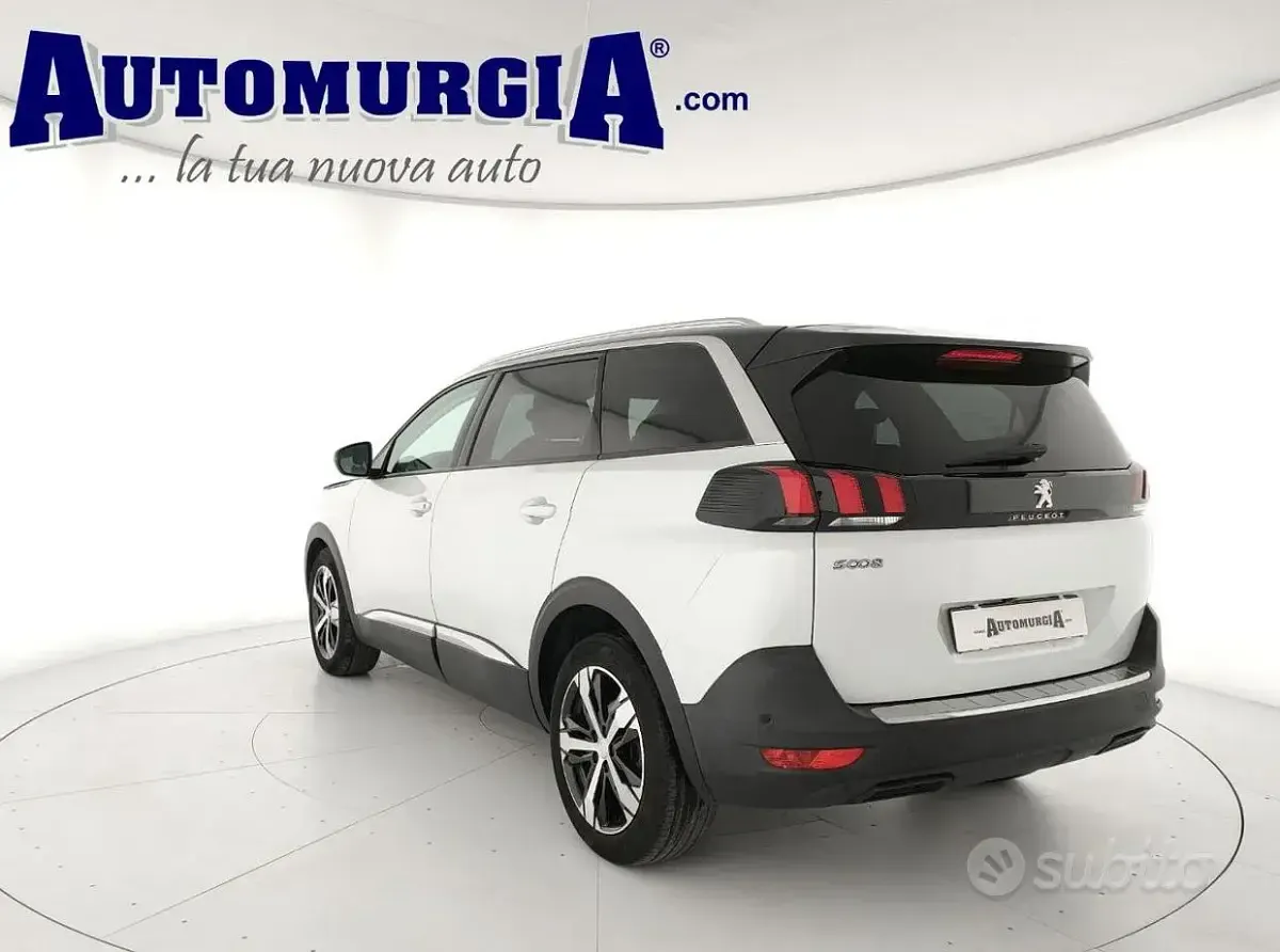 Usata Peugeot 5008 Allure 131 CV (96 kW) 2020 Bianco SUV
