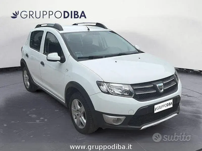 Usata Dacia Sandero Stepway 90 CV (66 kW) 2015 Bianco Berlina