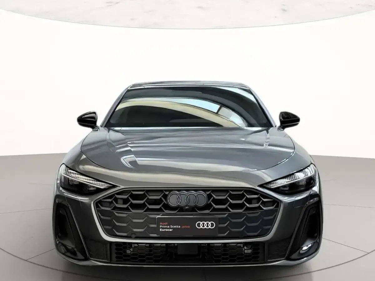 Usata Audi A5 S-Line 299 CV (219 kW) 2026 Grigio daytona perlato Berlina
