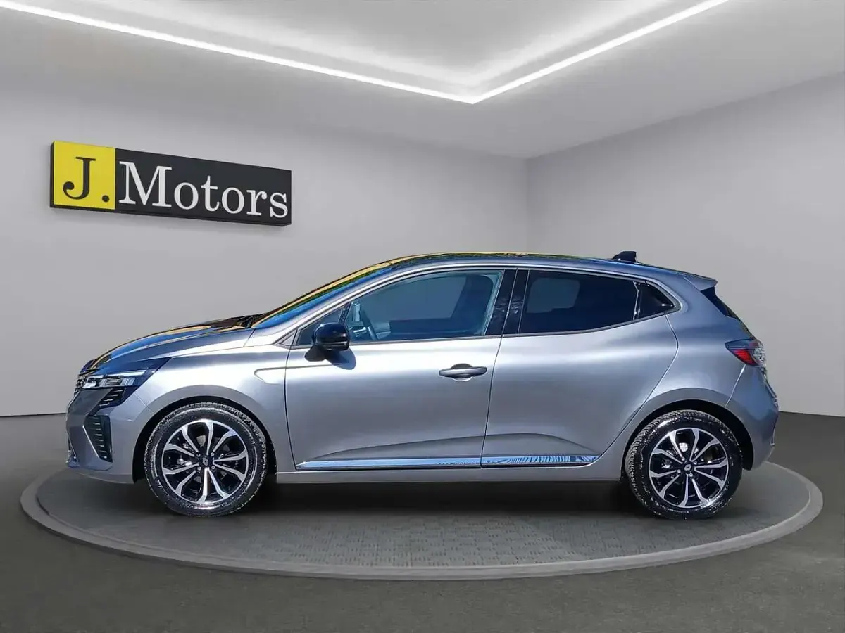 Usata Renault Clio V Techno 91 CV (66 kW) 2025 Metallizzata Berlina