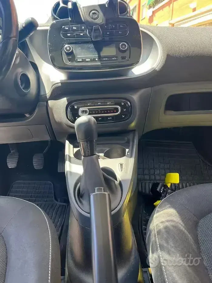 Usata Smart ForFour 71 CV (52 kW) 2016 Utilitaria