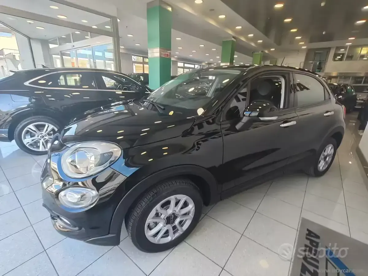 Usado Fiat 500X Pop Star 95 CV (69 kW) 2017 Negro SUV
