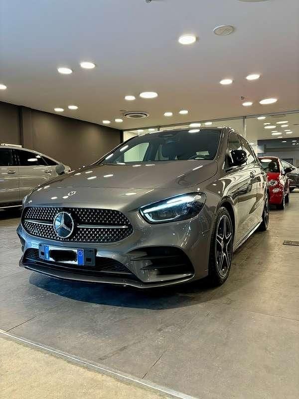 Usata Mercedes B180 Premium 116 CV (85 kW) 2025 Monovolume