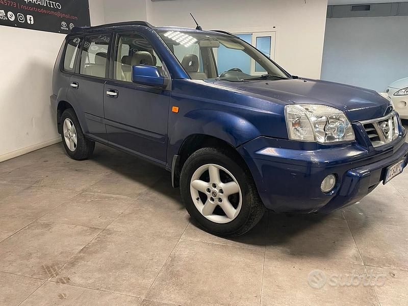 Usata Nissan X-Trail 114 CV (83 kW) 2002 Blu SUV