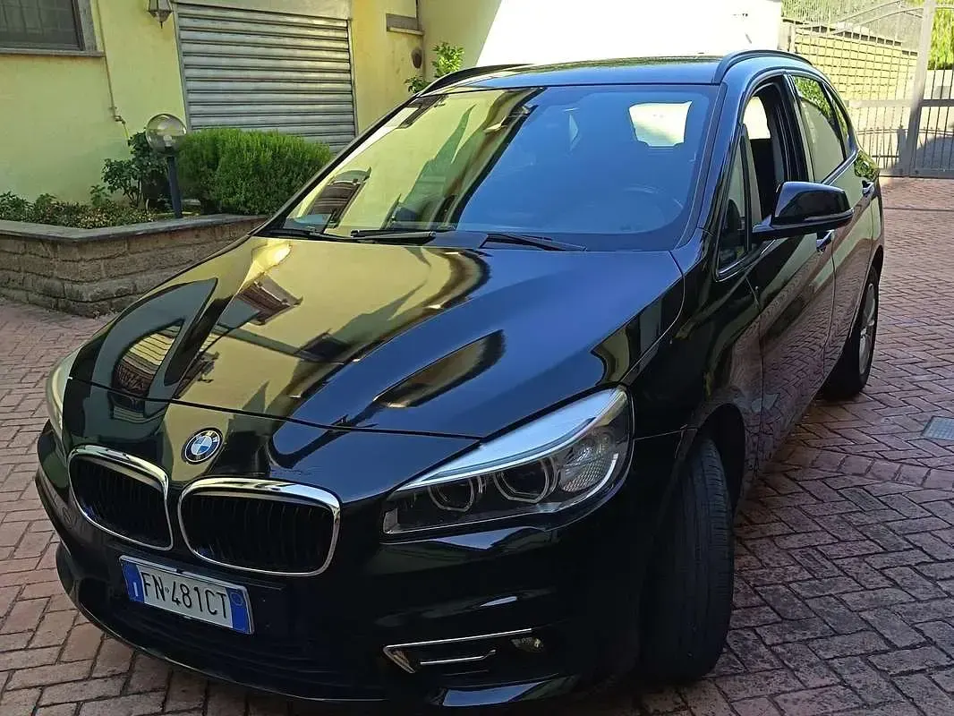 Usata BMW 218 Active Tourer Advantage 150 CV (110 kW) 2016 Nero Monovolume