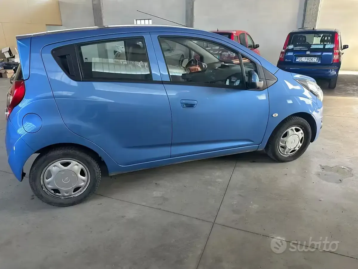 Begagnad Chevrolet Spark LS 79 HK (58 kW) 2014 Blå Halvkombi