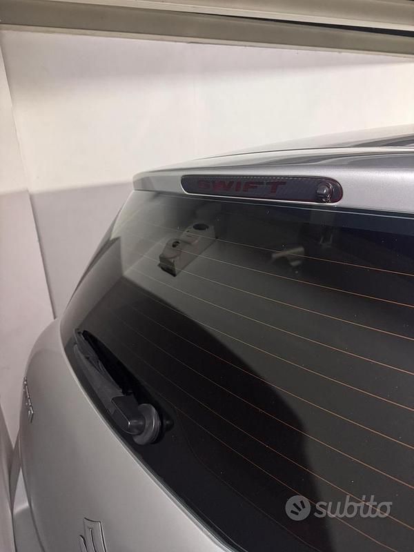 Usata Suzuki Swift 2007 Grigio Utilitaria