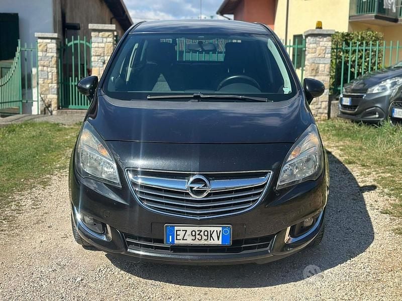 Usata Opel Meriva Cosmo 120 CV (88 kW) 2015 Nero Monovolume