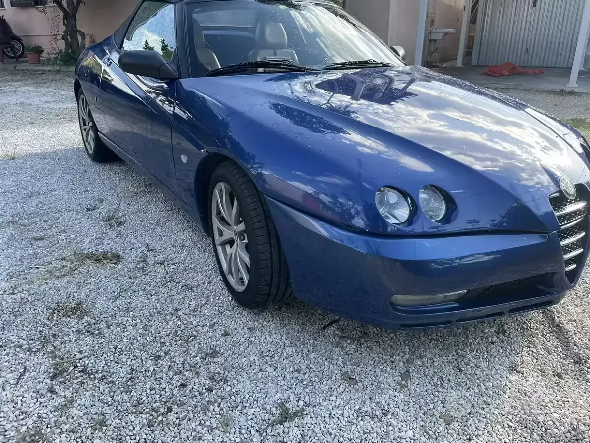 Usata Alfa Romeo Spider 165 CV (121 kW) 2004 Bluazzurro Cabrio