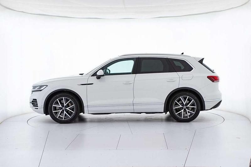 Usata VW Touareg Elegance 381 CV (280 kW) 2021 Bianco SUV