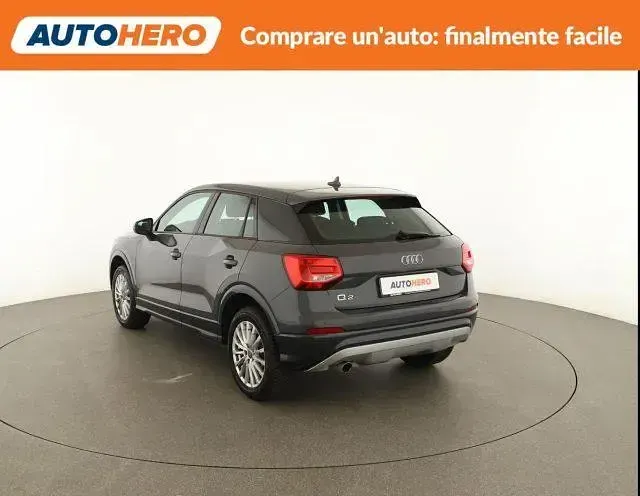 Usata Audi Q2 Design 116 CV (85 kW) 2017 Grigio SUV