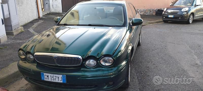 Usata Jaguar X-type 131 CV (96 kW) 2004 Verde Berlina