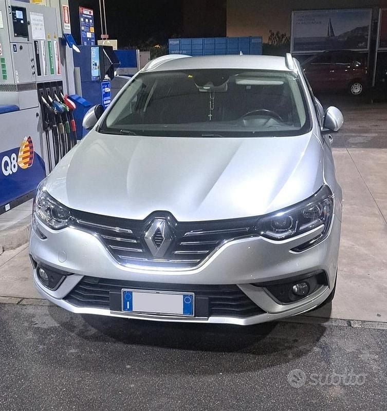 Usata Renault Mégane GrandTour 110 CV (80 kW) 2017 Grigio Station wagon