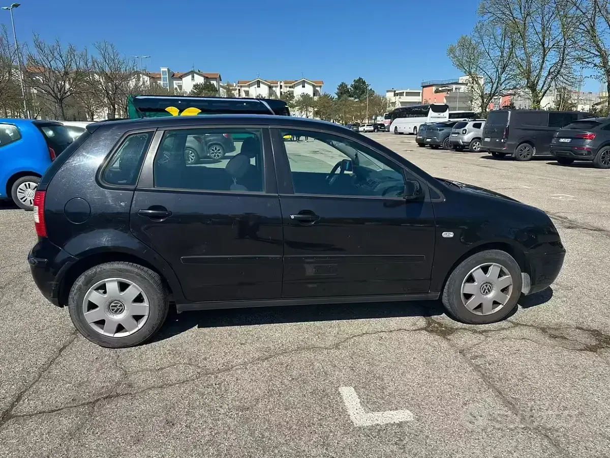 Usata VW Polo 75 CV (55 kW) 2005 Nero Utilitaria