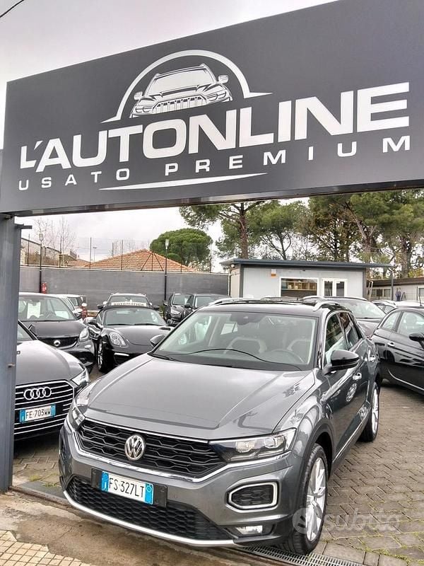 Usata VW T-Roc Advance 115 CV (84 kW) 2018 Grigio SUV