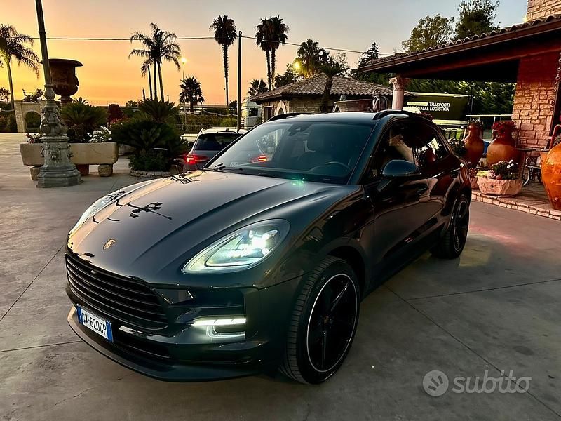 Grigio Usata 2019 Porsche Macan SUV | 46.000 € (Buon prezzo) - Immagine 1/4