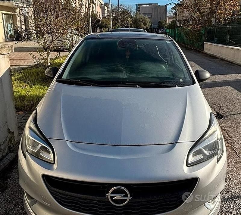 Usado Opel Corsa 150 CV (110 kW) 2016 Gris Utilitario