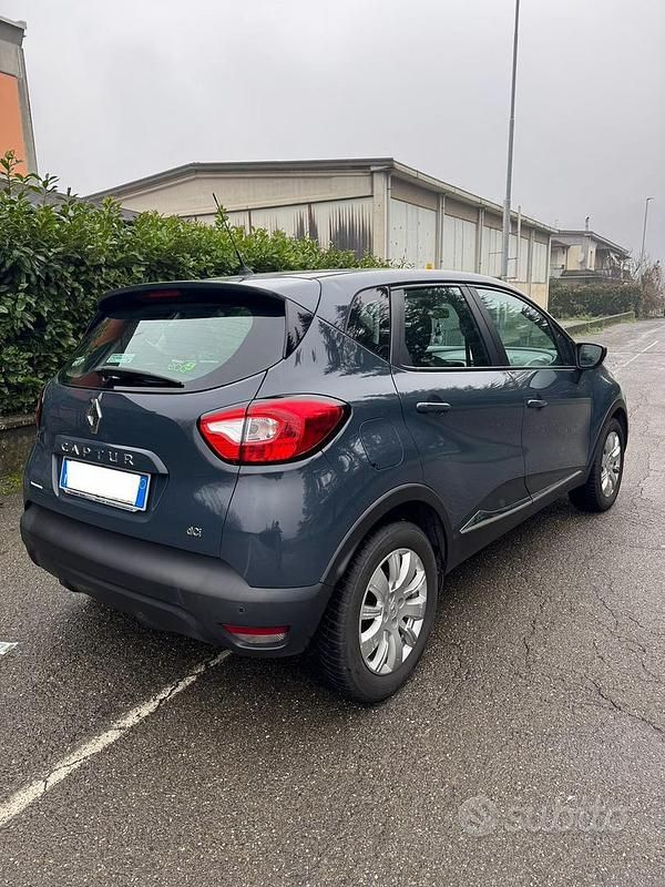 Usata Renault Captur 90 CV (66 kW) 2013 Blu SUV