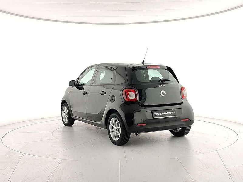 Usata Smart ForFour 71 CV (52 kW) 2018 Nero Utilitaria