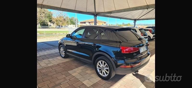 Usata Audi Q3 Business 150 CV (110 kW) 2015 Nero SUV