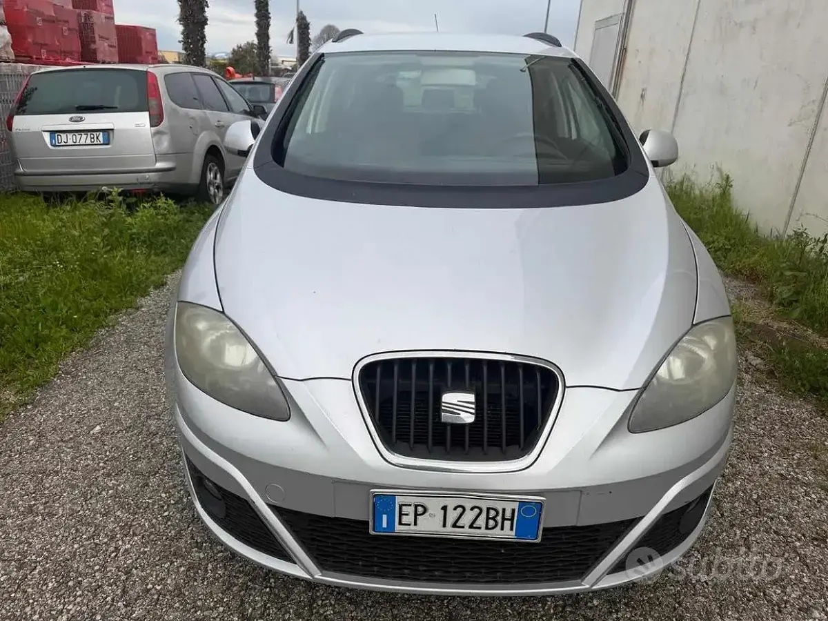 Usata Seat Altea XL Reference 90 CV (66 kW) 2012 Grigio Monovolume