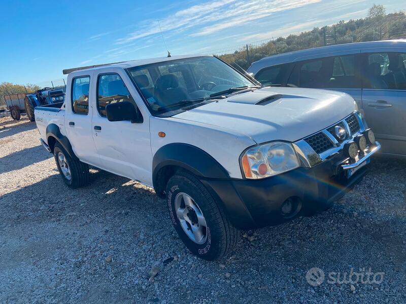 Usato 2005 Nissan Navara Diesel 133 CV (8.000 €)