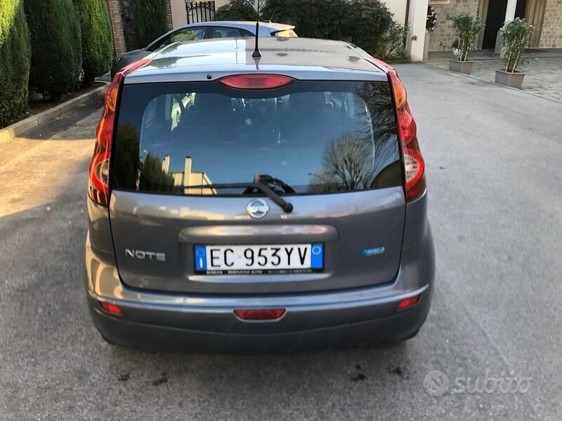 Usata Nissan Note 2007 Grigio Monovolume