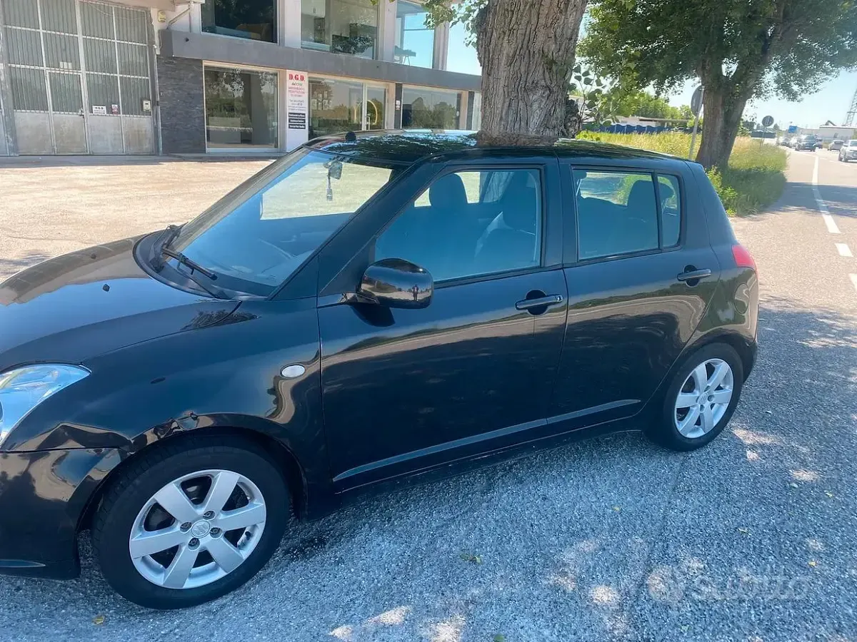 Usata Suzuki Swift 2008 Nero Utilitaria