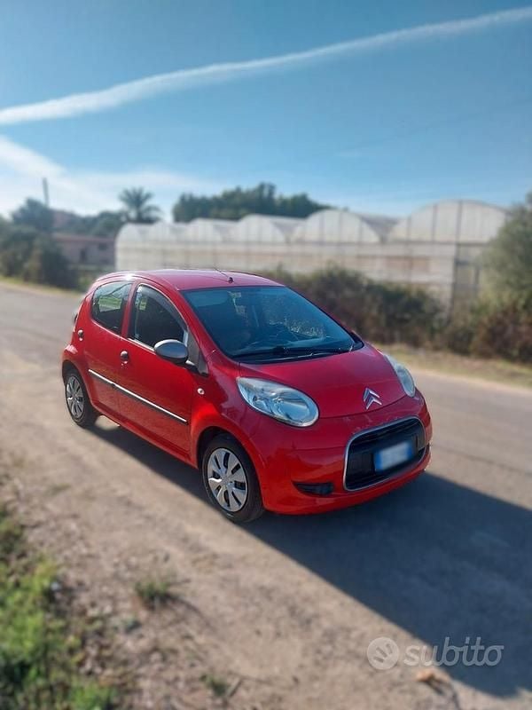 Usata 2012 Citroën C1 Seduction Due volumi | 4900 € (Buon prezzo) - Immagine 1/4