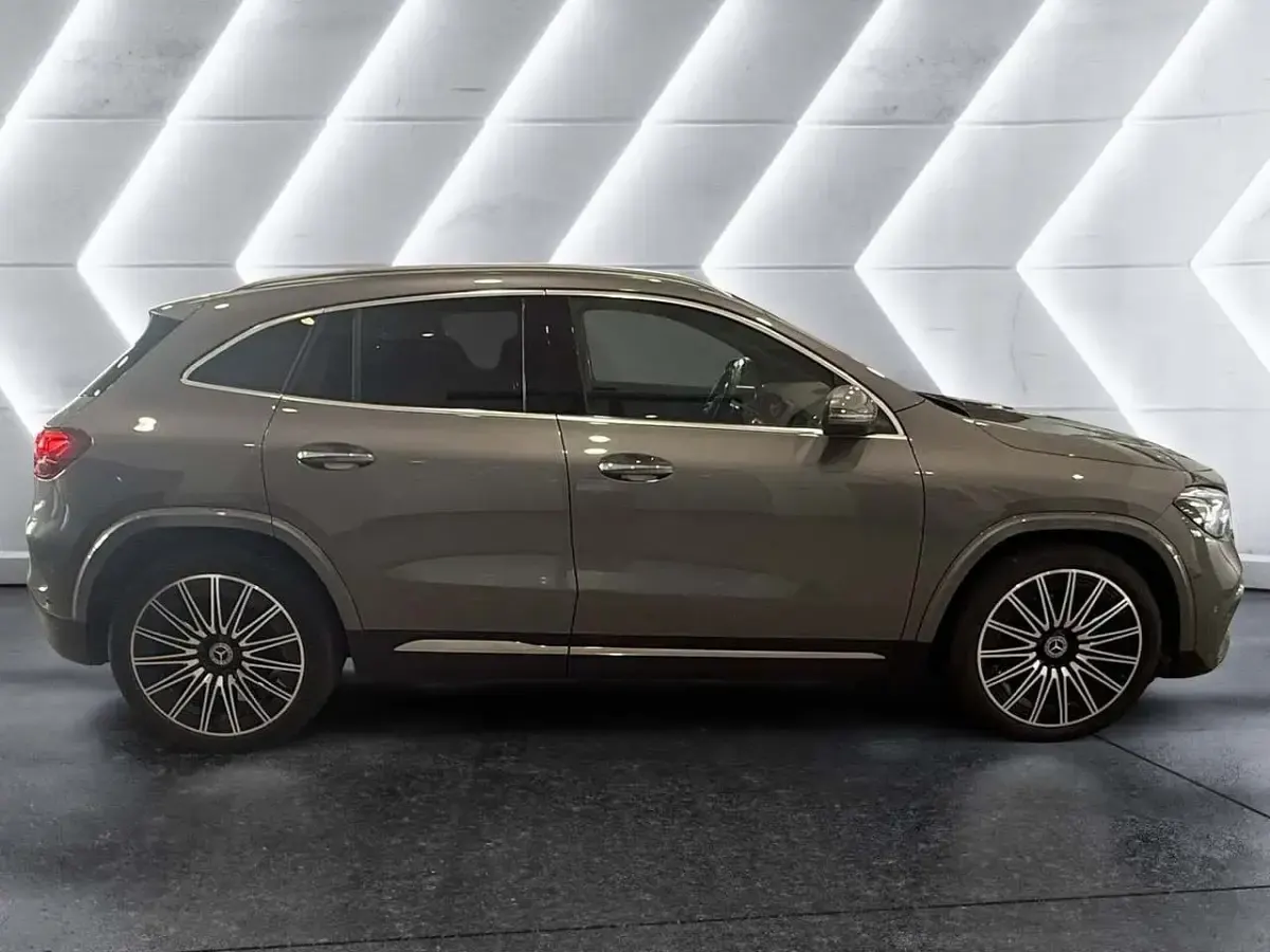 Usata Mercedes GLA200 Advanced Plus 150 CV (110 kW) 2025 Other SUV