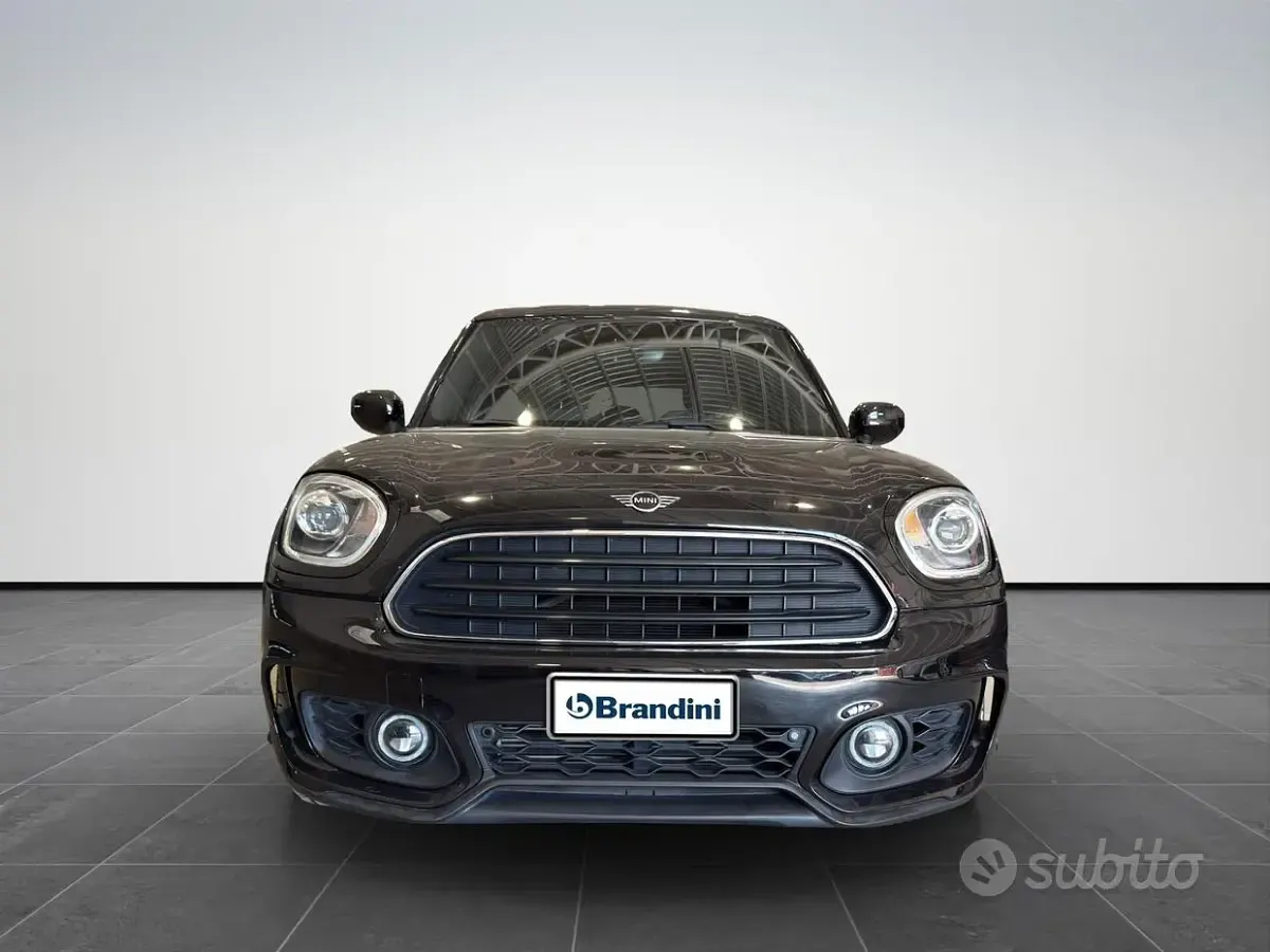 Second-hand Mini Cooper D Countryman Hype 150 CP (110 kW) 2020 Negru SUV