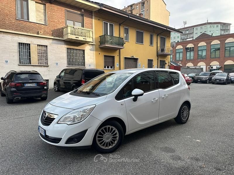Usata Opel Meriva 120 CV (88 kW) 2013 Monovolume